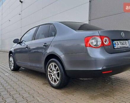 Серый Фольксваген Джетта, объемом двигателя 1.6 л и пробегом 199 тыс. км за 6700 $, фото 4 на Automoto.ua