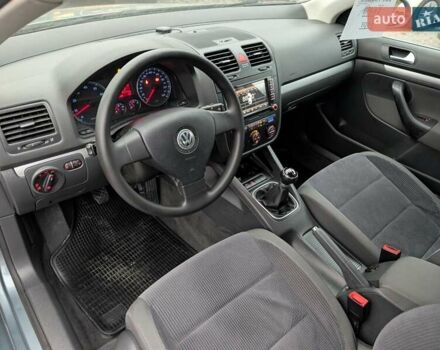 Серый Фольксваген Джетта, объемом двигателя 1.6 л и пробегом 228 тыс. км за 6450 $, фото 27 на Automoto.ua