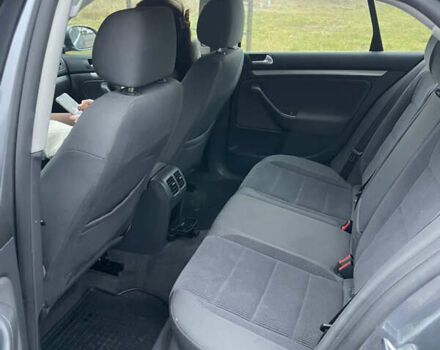 Серый Фольксваген Джетта, объемом двигателя 1.6 л и пробегом 180 тыс. км за 5900 $, фото 35 на Automoto.ua