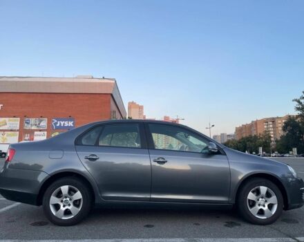 Серый Фольксваген Джетта, объемом двигателя 1.6 л и пробегом 150 тыс. км за 5500 $, фото 2 на Automoto.ua