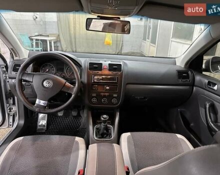 Сірий Фольксваген Джетта, об'ємом двигуна 1.6 л та пробігом 215 тис. км за 6200 $, фото 12 на Automoto.ua