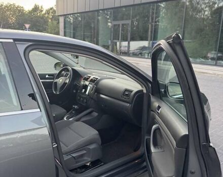 Серый Фольксваген Джетта, объемом двигателя 2 л и пробегом 237 тыс. км за 7300 $, фото 24 на Automoto.ua