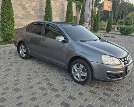 Серый Фольксваген Джетта, объемом двигателя 1.6 л и пробегом 286 тыс. км за 5900 $, фото 1 на Automoto.ua