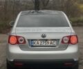 Серый Фольксваген Джетта, объемом двигателя 1.6 л и пробегом 240 тыс. км за 4400 $, фото 3 на Automoto.ua