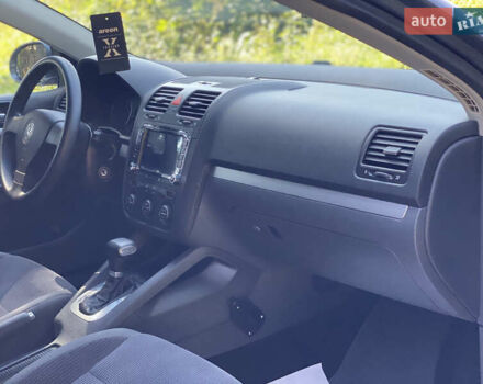 Серый Фольксваген Джетта, объемом двигателя 1.4 л и пробегом 201 тыс. км за 6350 $, фото 18 на Automoto.ua