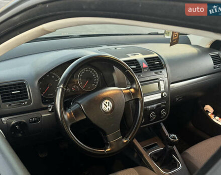 Серый Фольксваген Джетта, объемом двигателя 1.6 л и пробегом 250 тыс. км за 6900 $, фото 11 на Automoto.ua