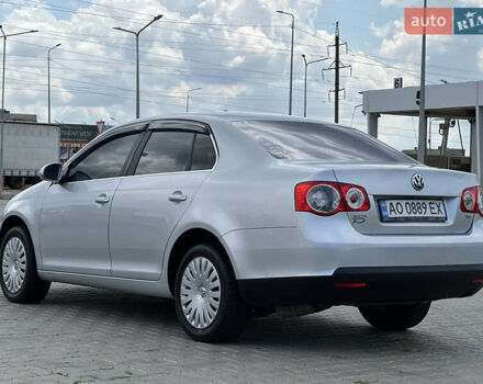 Серый Фольксваген Джетта, объемом двигателя 1.4 л и пробегом 218 тыс. км за 5500 $, фото 7 на Automoto.ua