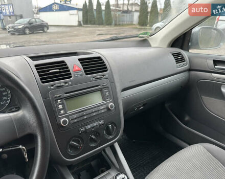 Сірий Фольксваген Джетта, об'ємом двигуна 1.6 л та пробігом 190 тис. км за 5400 $, фото 23 на Automoto.ua