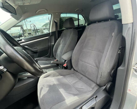 Серый Фольксваген Джетта, объемом двигателя 1.4 л и пробегом 218 тыс. км за 5500 $, фото 11 на Automoto.ua