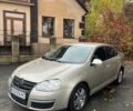 Сірий Фольксваген Джетта, об'ємом двигуна 1.6 л та пробігом 270 тис. км за 4964 $, фото 1 на Automoto.ua