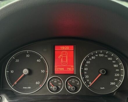 Серый Фольксваген Джетта, объемом двигателя 2 л и пробегом 237 тыс. км за 7300 $, фото 20 на Automoto.ua