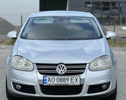 Серый Фольксваген Джетта, объемом двигателя 1.4 л и пробегом 218 тыс. км за 5500 $, фото 1 на Automoto.ua