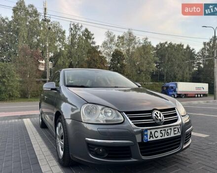 Серый Фольксваген Джетта, объемом двигателя 2 л и пробегом 237 тыс. км за 7300 $, фото 1 на Automoto.ua