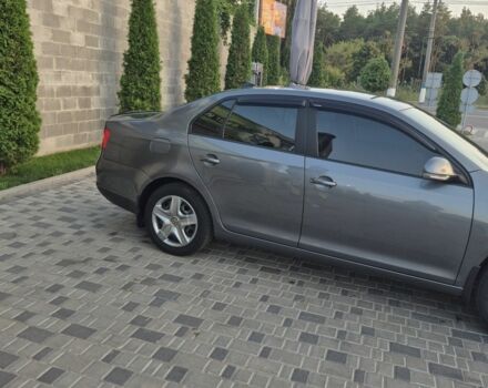 Серый Фольксваген Джетта, объемом двигателя 1.6 л и пробегом 286 тыс. км за 5900 $, фото 2 на Automoto.ua