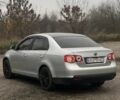 Серый Фольксваген Джетта, объемом двигателя 1.6 л и пробегом 240 тыс. км за 4400 $, фото 5 на Automoto.ua