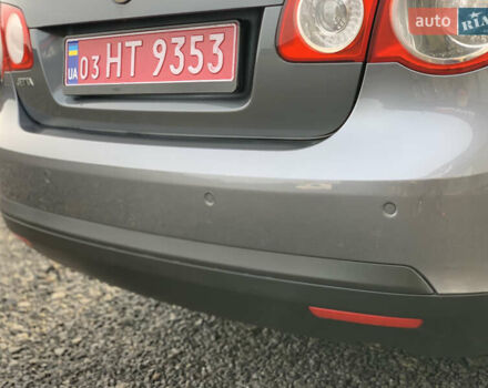 Серый Фольксваген Джетта, объемом двигателя 1.6 л и пробегом 239 тыс. км за 5250 $, фото 9 на Automoto.ua