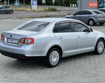 Серый Фольксваген Джетта, объемом двигателя 1.4 л и пробегом 218 тыс. км за 5500 $, фото 8 на Automoto.ua