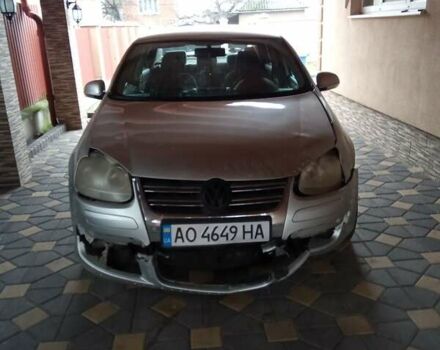 Сірий Фольксваген Джетта, об'ємом двигуна 1.6 л та пробігом 246 тис. км за 1700 $, фото 4 на Automoto.ua