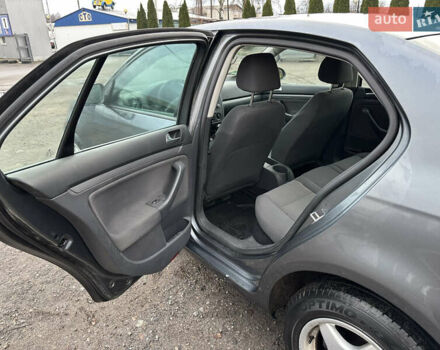 Сірий Фольксваген Джетта, об'ємом двигуна 1.6 л та пробігом 190 тис. км за 5400 $, фото 18 на Automoto.ua