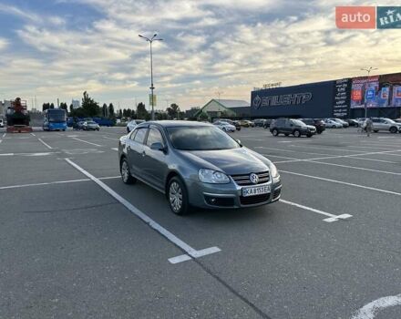 Серый Фольксваген Джетта, объемом двигателя 1.6 л и пробегом 246 тыс. км за 6500 $, фото 3 на Automoto.ua