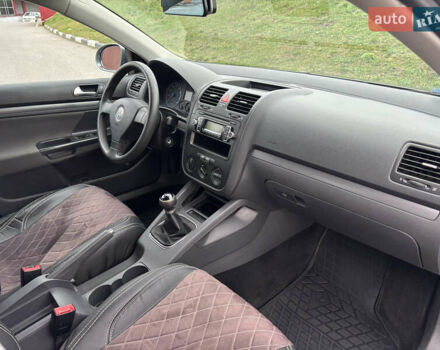 Серый Фольксваген Джетта, объемом двигателя 1.6 л и пробегом 250 тыс. км за 5700 $, фото 15 на Automoto.ua