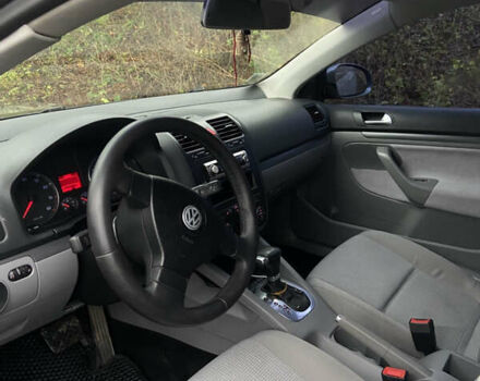 Серый Фольксваген Джетта, объемом двигателя 1.6 л и пробегом 245 тыс. км за 5500 $, фото 14 на Automoto.ua