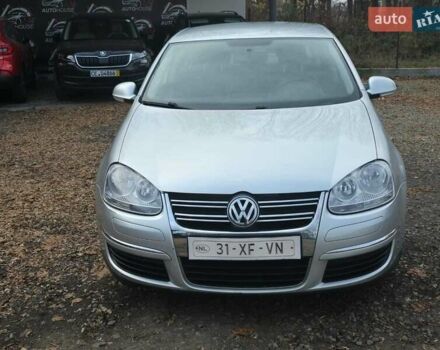 Серый Фольксваген Джетта, объемом двигателя 1.6 л и пробегом 213 тыс. км за 6899 $, фото 9 на Automoto.ua