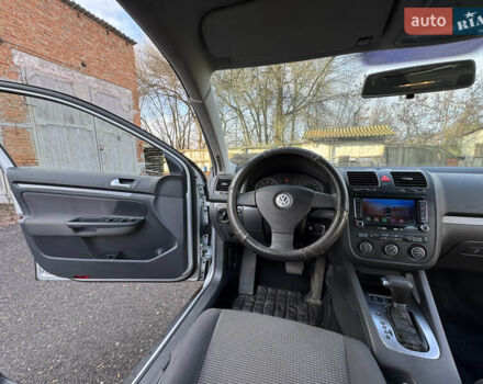 Серый Фольксваген Джетта, объемом двигателя 1.6 л и пробегом 309 тыс. км за 4999 $, фото 30 на Automoto.ua