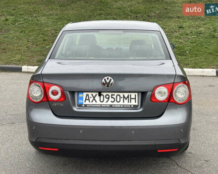 Серый Фольксваген Джетта, объемом двигателя 1.6 л и пробегом 250 тыс. км за 5700 $, фото 4 на Automoto.ua