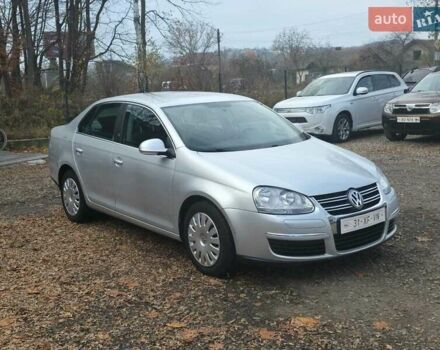 Серый Фольксваген Джетта, объемом двигателя 1.6 л и пробегом 213 тыс. км за 6899 $, фото 4 на Automoto.ua