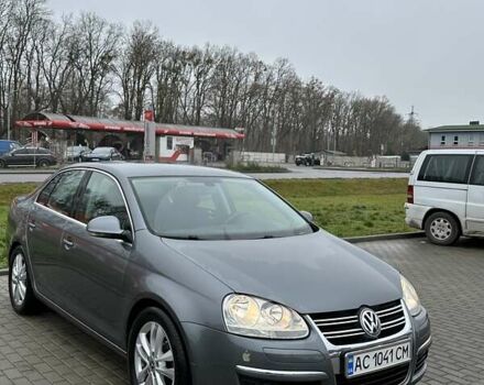 Серый Фольксваген Джетта, объемом двигателя 1.9 л и пробегом 315 тыс. км за 5500 $, фото 1 на Automoto.ua