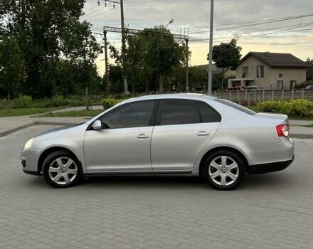 Сірий Фольксваген Джетта, об'ємом двигуна 1.6 л та пробігом 278 тис. км за 5000 $, фото 6 на Automoto.ua