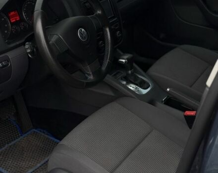 Серый Фольксваген Джетта, объемом двигателя 1.6 л и пробегом 240 тыс. км за 7300 $, фото 8 на Automoto.ua