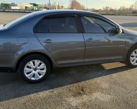 Сірий Фольксваген Джетта, об'ємом двигуна 1.6 л та пробігом 282 тис. км за 5900 $, фото 4 на Automoto.ua