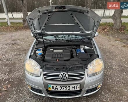 Сірий Фольксваген Джетта, об'ємом двигуна 1.6 л та пробігом 193 тис. км за 5250 $, фото 24 на Automoto.ua