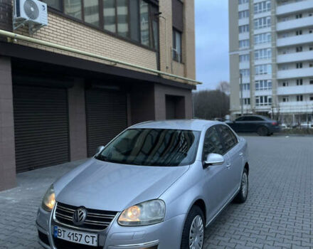 Серый Фольксваген Джетта, объемом двигателя 1.6 л и пробегом 305 тыс. км за 4800 $, фото 1 на Automoto.ua