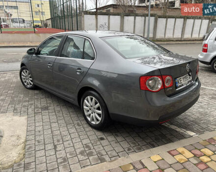 Серый Фольксваген Джетта, объемом двигателя 1.4 л и пробегом 192 тыс. км за 6000 $, фото 3 на Automoto.ua