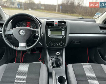 Серый Фольксваген Джетта, объемом двигателя 1.9 л и пробегом 236 тыс. км за 7200 $, фото 18 на Automoto.ua