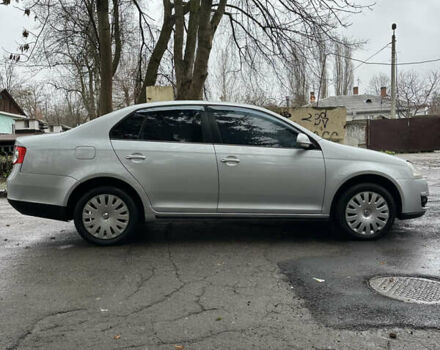 Сірий Фольксваген Джетта, об'ємом двигуна 1.6 л та пробігом 171 тис. км за 5900 $, фото 7 на Automoto.ua