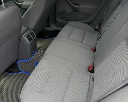 Серый Фольксваген Джетта, объемом двигателя 1.6 л и пробегом 240 тыс. км за 7300 $, фото 14 на Automoto.ua