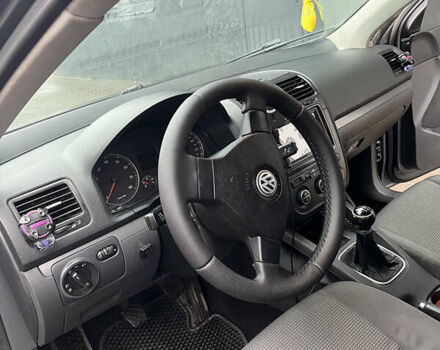 Серый Фольксваген Джетта, объемом двигателя 1.6 л и пробегом 245 тыс. км за 6200 $, фото 8 на Automoto.ua