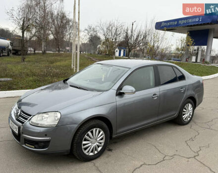 Серый Фольксваген Джетта, объемом двигателя 1.6 л и пробегом 210 тыс. км за 6100 $, фото 1 на Automoto.ua