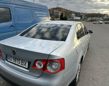 Серый Фольксваген Джетта, объемом двигателя 1.6 л и пробегом 170 тыс. км за 5800 $, фото 4 на Automoto.ua