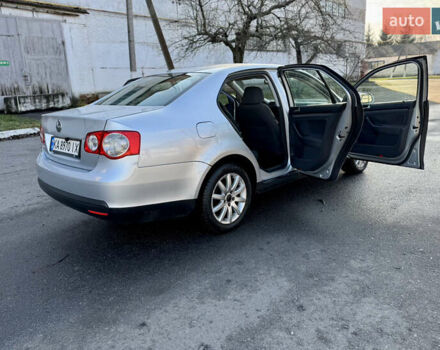 Серый Фольксваген Джетта, объемом двигателя 1.6 л и пробегом 309 тыс. км за 4999 $, фото 12 на Automoto.ua