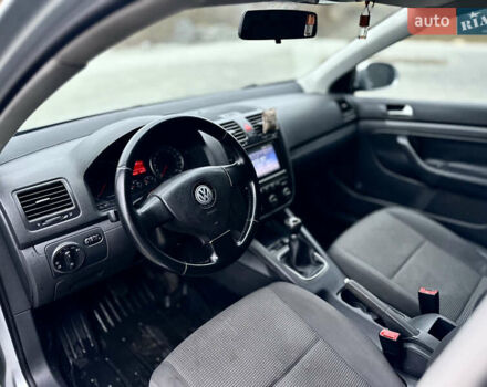 Серый Фольксваген Джетта, объемом двигателя 1.6 л и пробегом 312 тыс. км за 4999 $, фото 28 на Automoto.ua