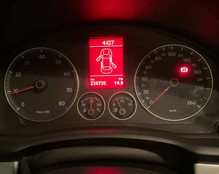 Серый Фольксваген Джетта, объемом двигателя 1.6 л и пробегом 231 тыс. км за 5200 $, фото 7 на Automoto.ua