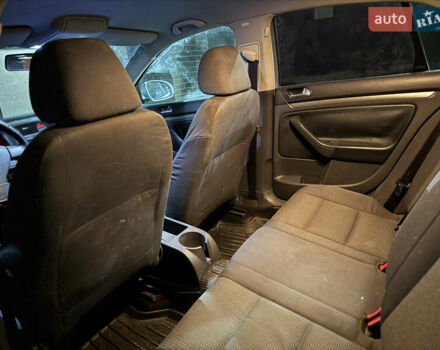 Сірий Фольксваген Джетта, об'ємом двигуна 1.6 л та пробігом 300 тис. км за 5100 $, фото 11 на Automoto.ua