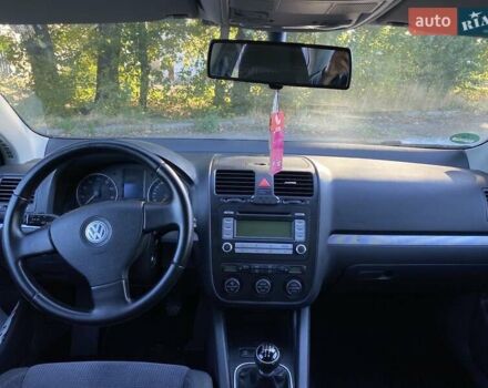 Фольксваген Джетта 2008 в Вознесенске на Automoto.ua Серый Фольксваген Джетта, объемом двигателя 1.6 л и пробегом 221 тыс. км за 6200 $, фото 5 на Automoto.ua