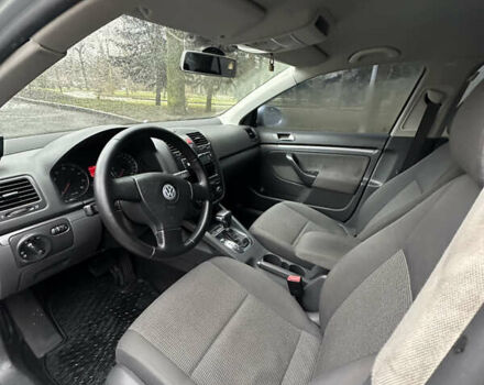 Сірий Фольксваген Джетта, об'ємом двигуна 1.6 л та пробігом 171 тис. км за 5900 $, фото 17 на Automoto.ua