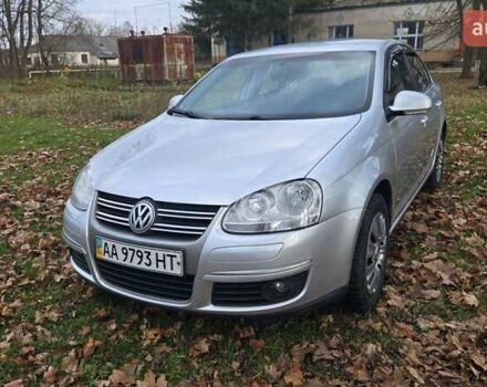 Серый Фольксваген Джетта, объемом двигателя 1.6 л и пробегом 193 тыс. км за 5400 $, фото 1 на Automoto.ua